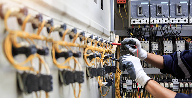 Professional Electrician technician working in Menomonee Falls, WI